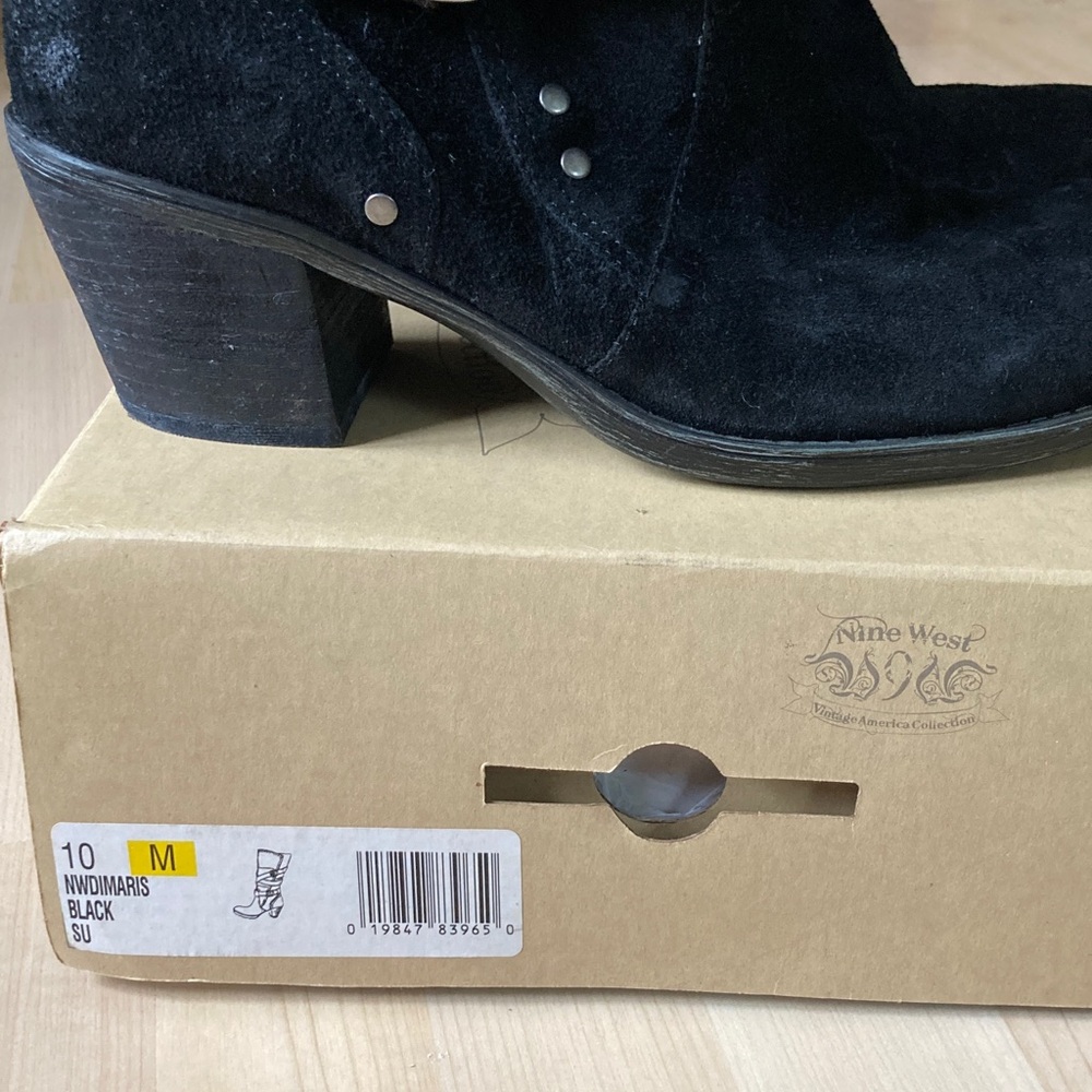 Nine West Black Suede  Heeled Boots with Buckle Detail Sz 10 - Picture 9 of 9